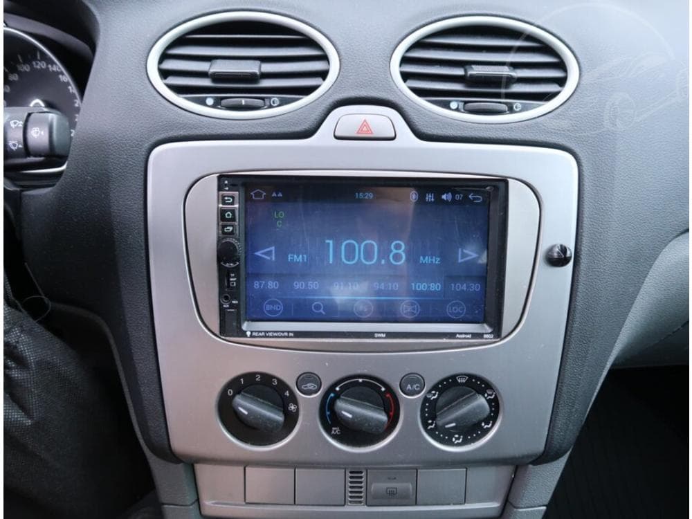 2010 Ford FOCUS - 12