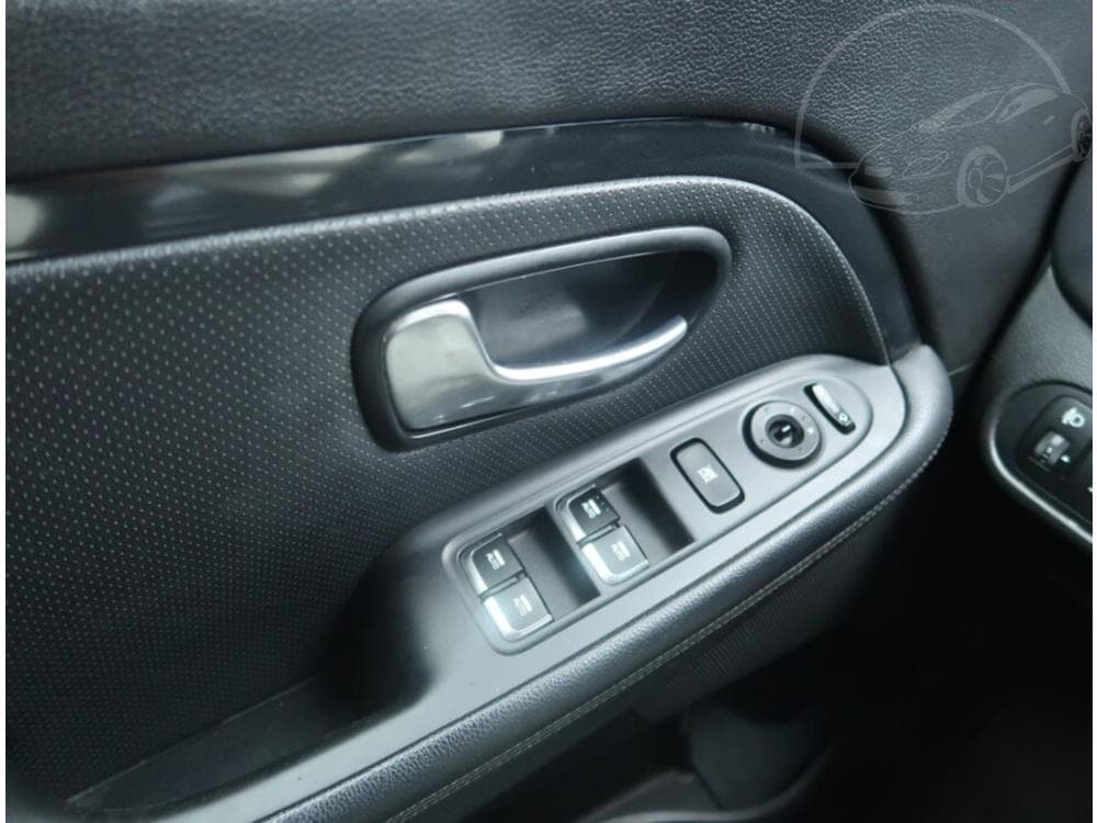 2015 Kia CARENS - 14