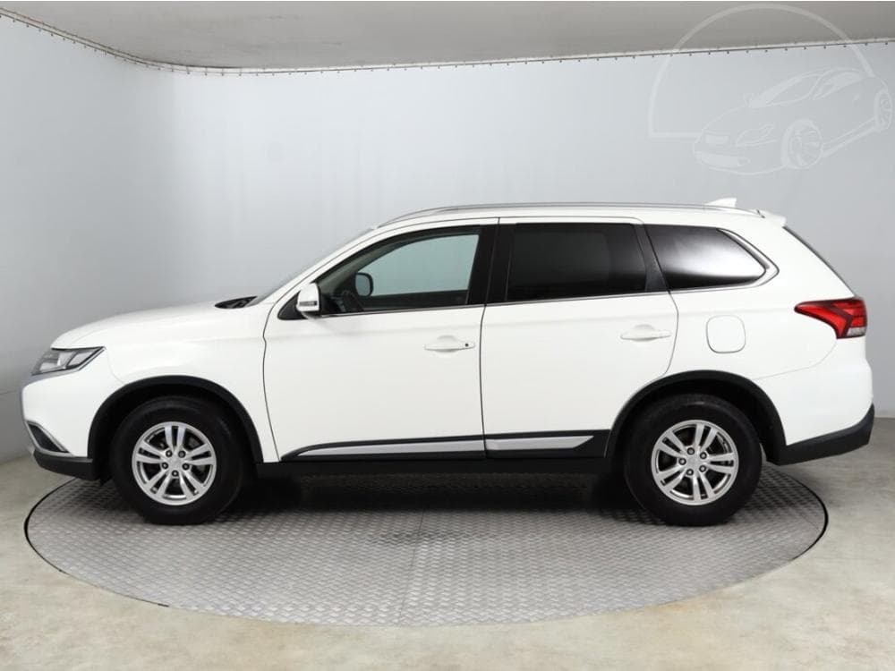 2018 Mitsubishi OUTLANDER - 3
