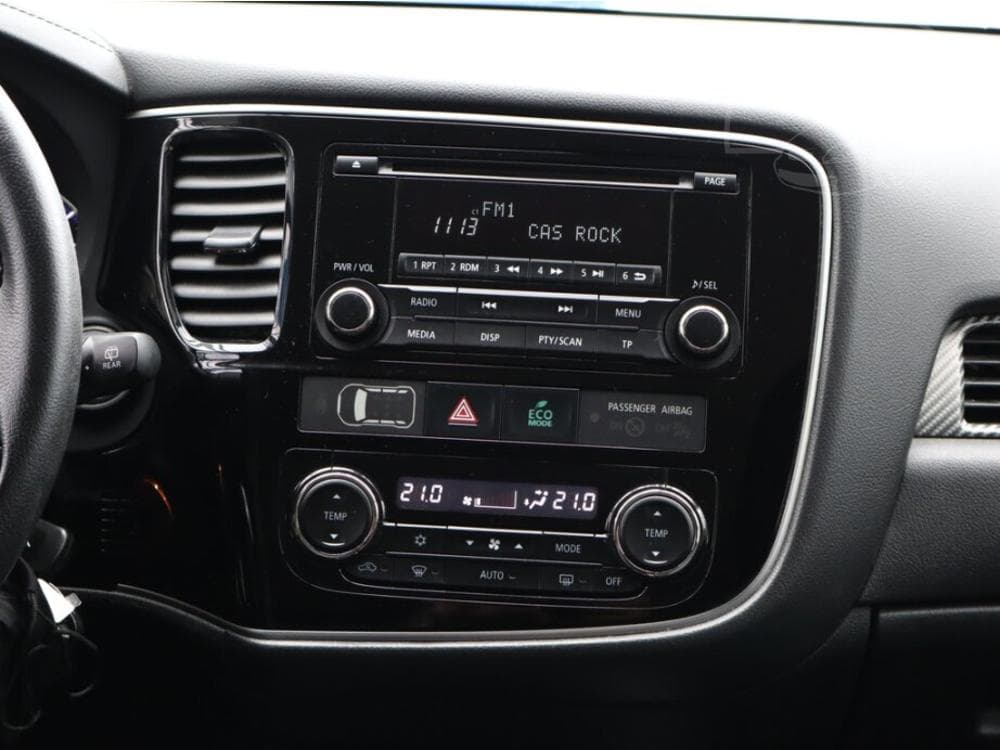 2018 Mitsubishi OUTLANDER - 10