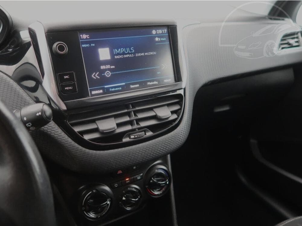 2018 Peugeot 2008 - 12