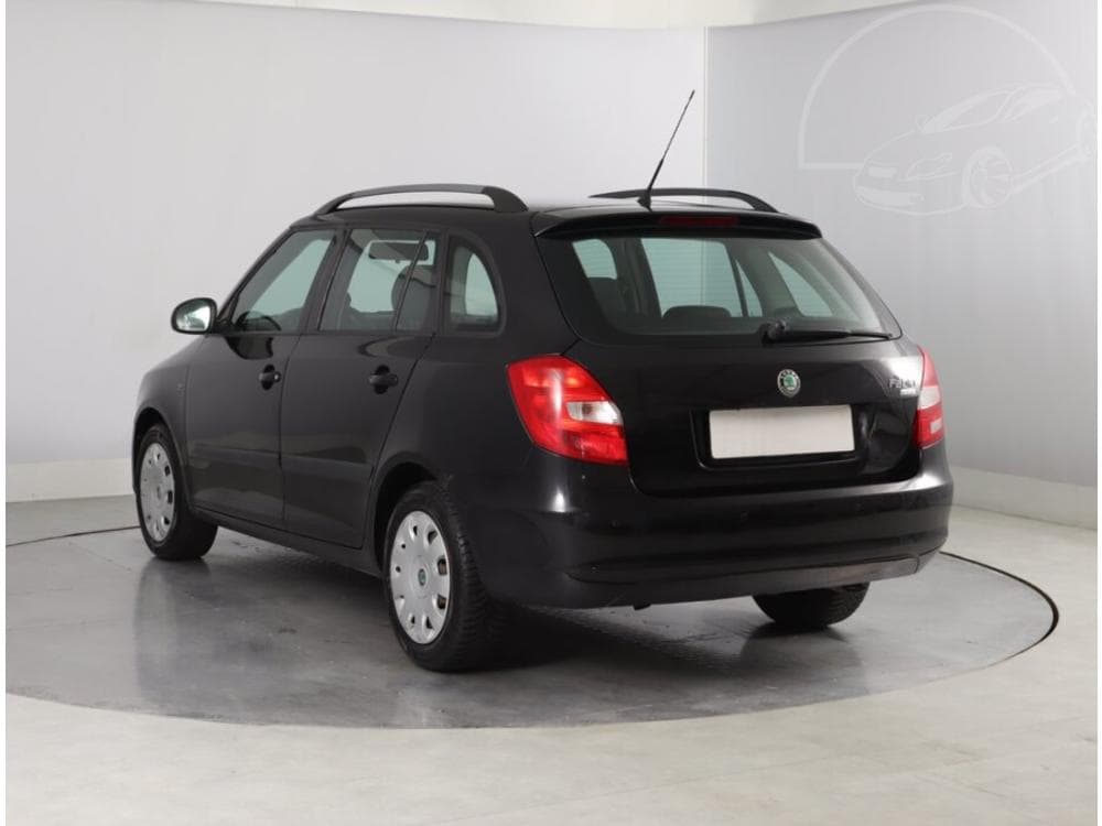 2010 Škoda FABIA - 4