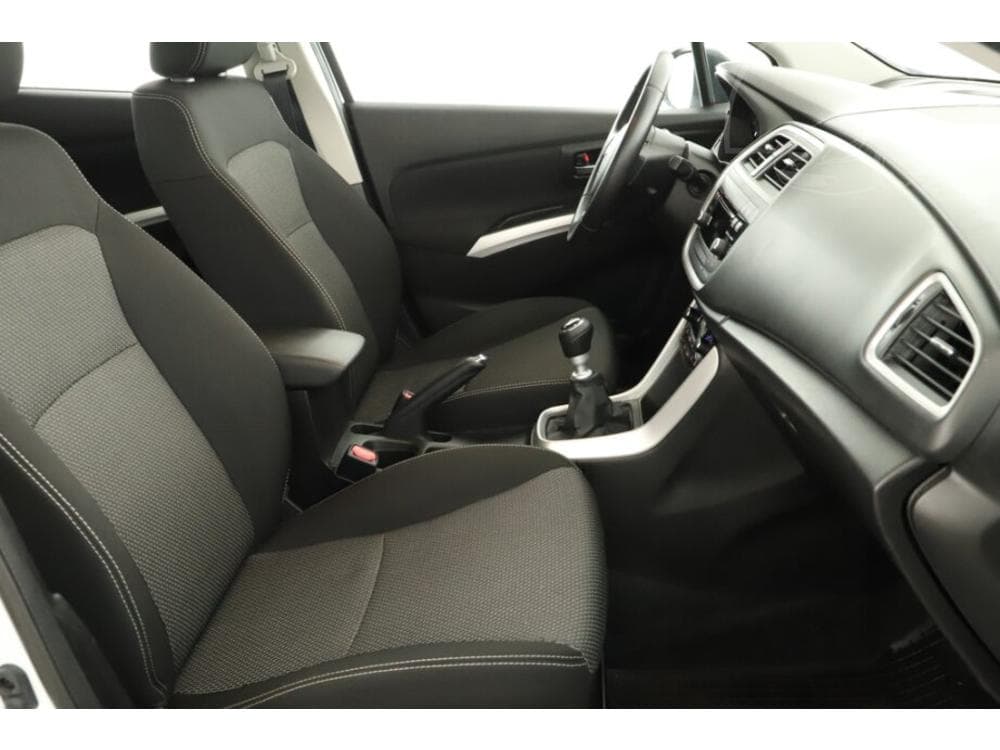 2016 Suzuki S-CROSS - 7
