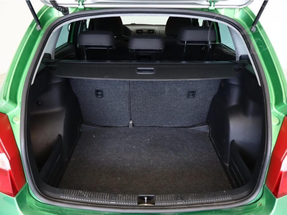 2010 Škoda FABIA - 10