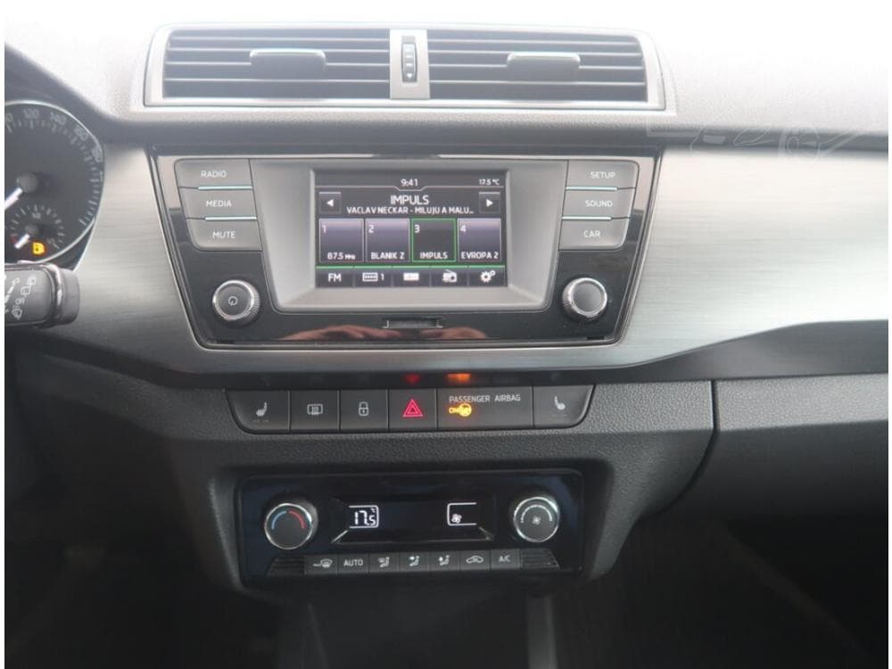 2015 Škoda FABIA - 12