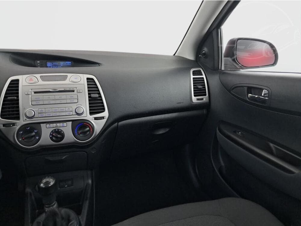 2011 Hyundai i20 - 8