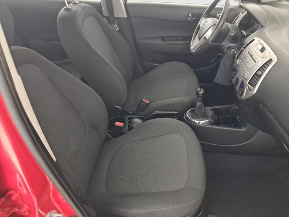 2011 Hyundai i20 - 9