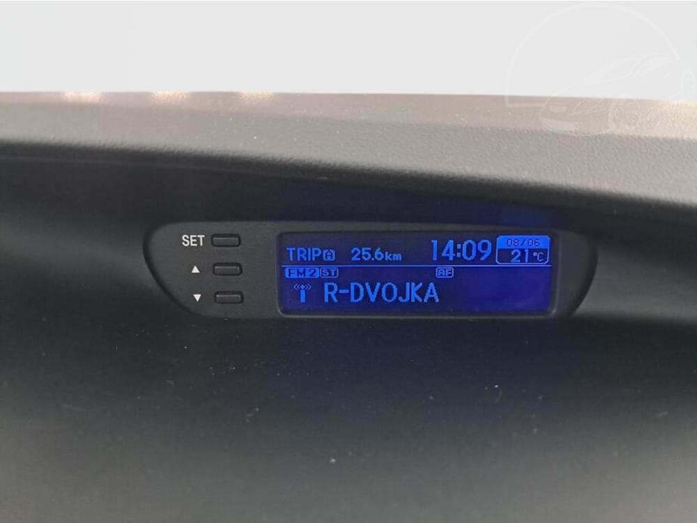 2011 Hyundai i20 - 13