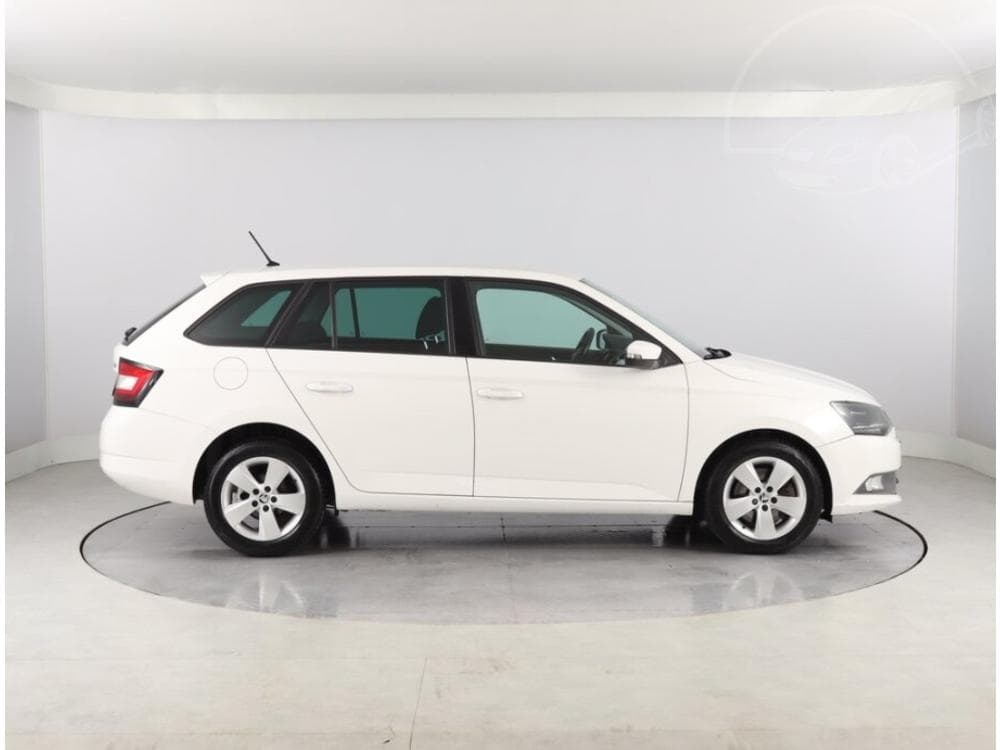 2015 Škoda FABIA - 6