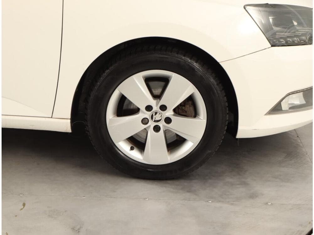 2015 Škoda FABIA - 13