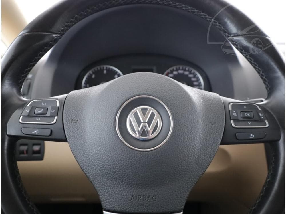 2011 Volkswagen TOURAN - 8