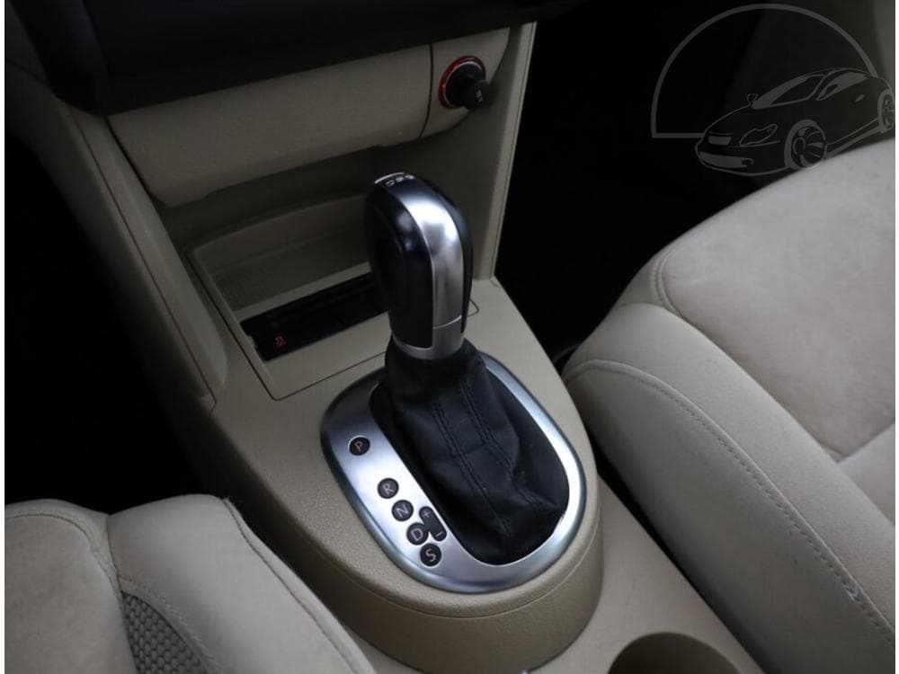 2011 Volkswagen TOURAN - 11