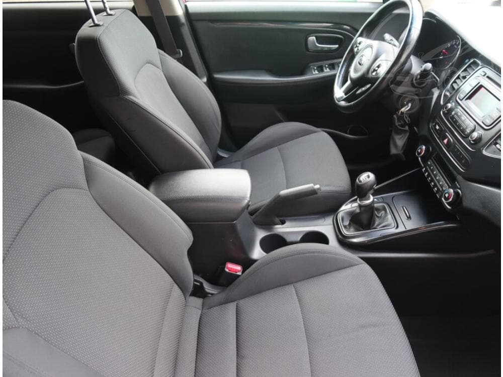 2014 Kia CARENS - 9