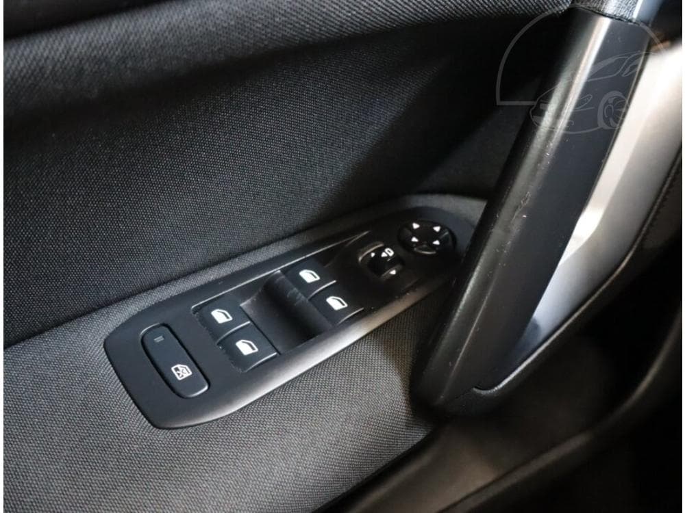 2018 Peugeot 308 - 13