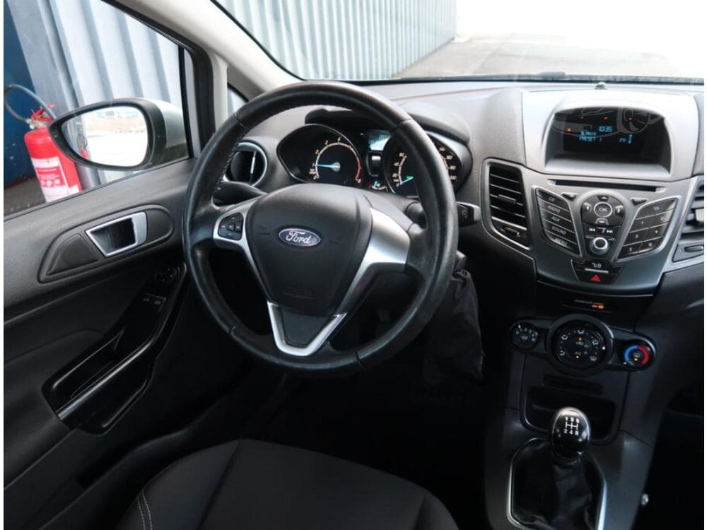 2015 Ford FIESTA - 7