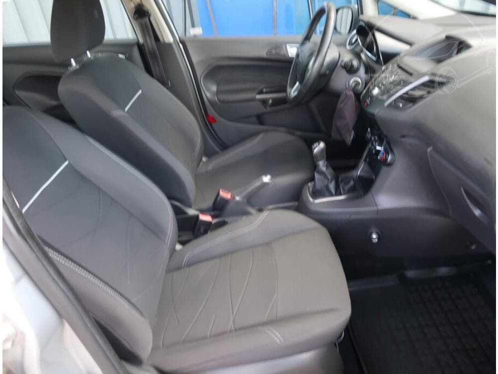 2015 Ford FIESTA - 9