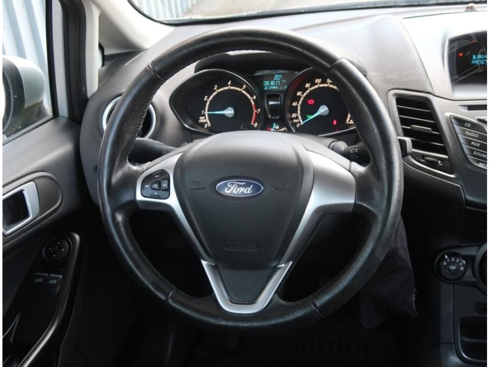 2015 Ford FIESTA - 14