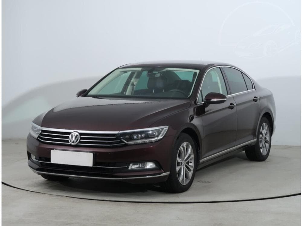 2016 Volkswagen PASSAT - 2