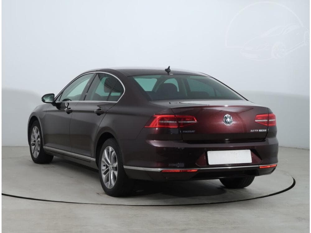 2016 Volkswagen PASSAT - 4