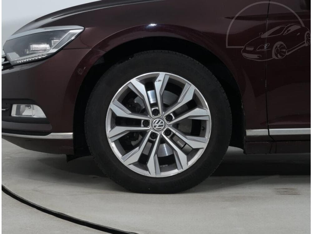 2016 Volkswagen PASSAT - 15