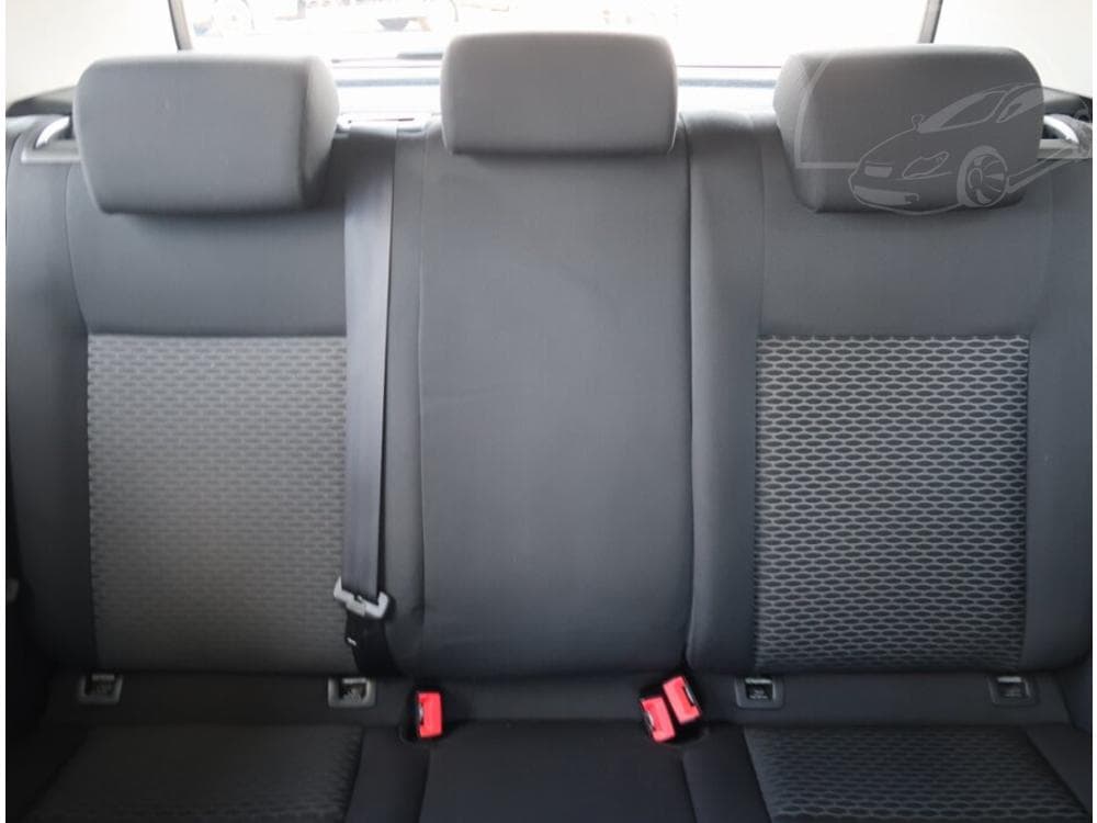 2011 Volkswagen GOLF - 10