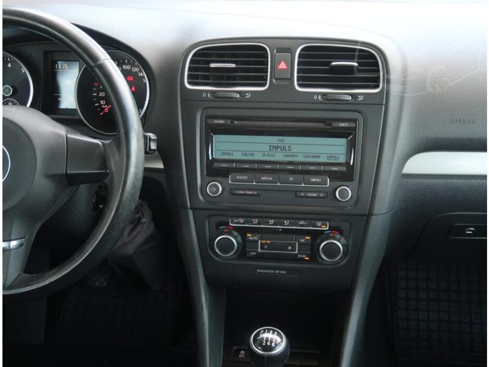 2011 Volkswagen GOLF - 12