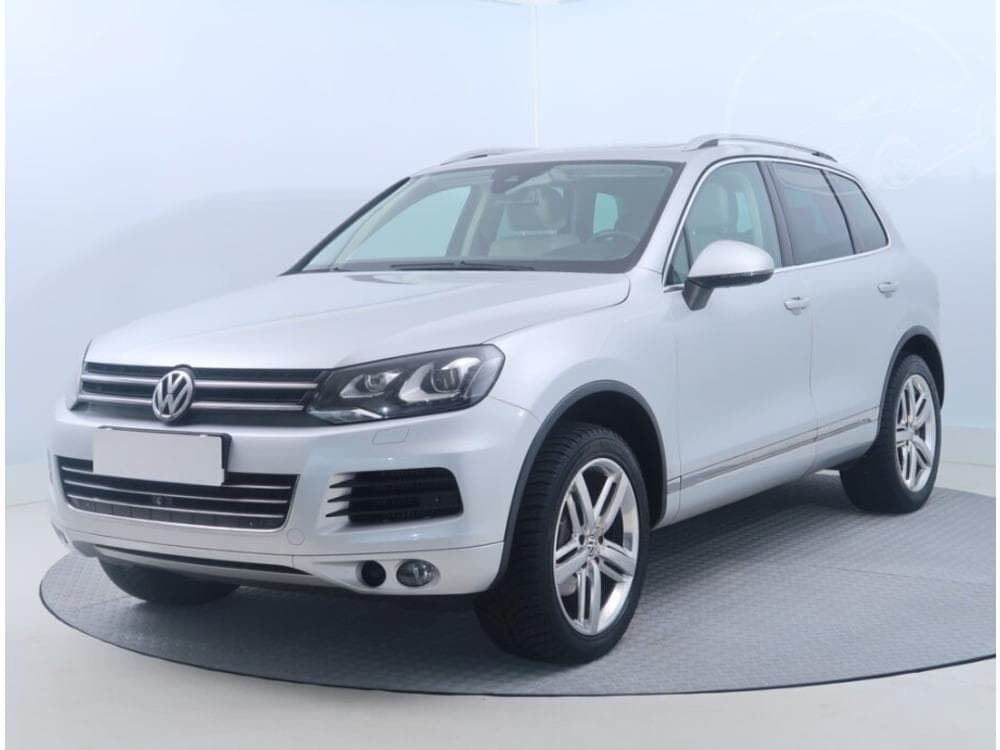 2012 Volkswagen TOUAREG - 2