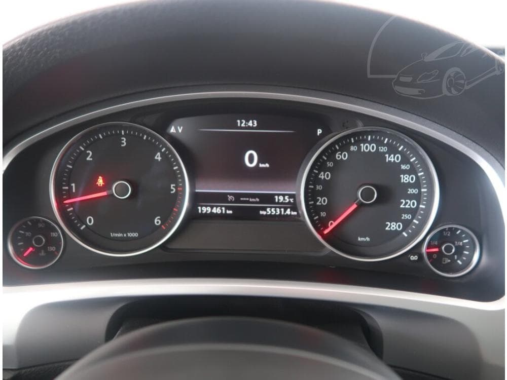 2012 Volkswagen TOUAREG - 11