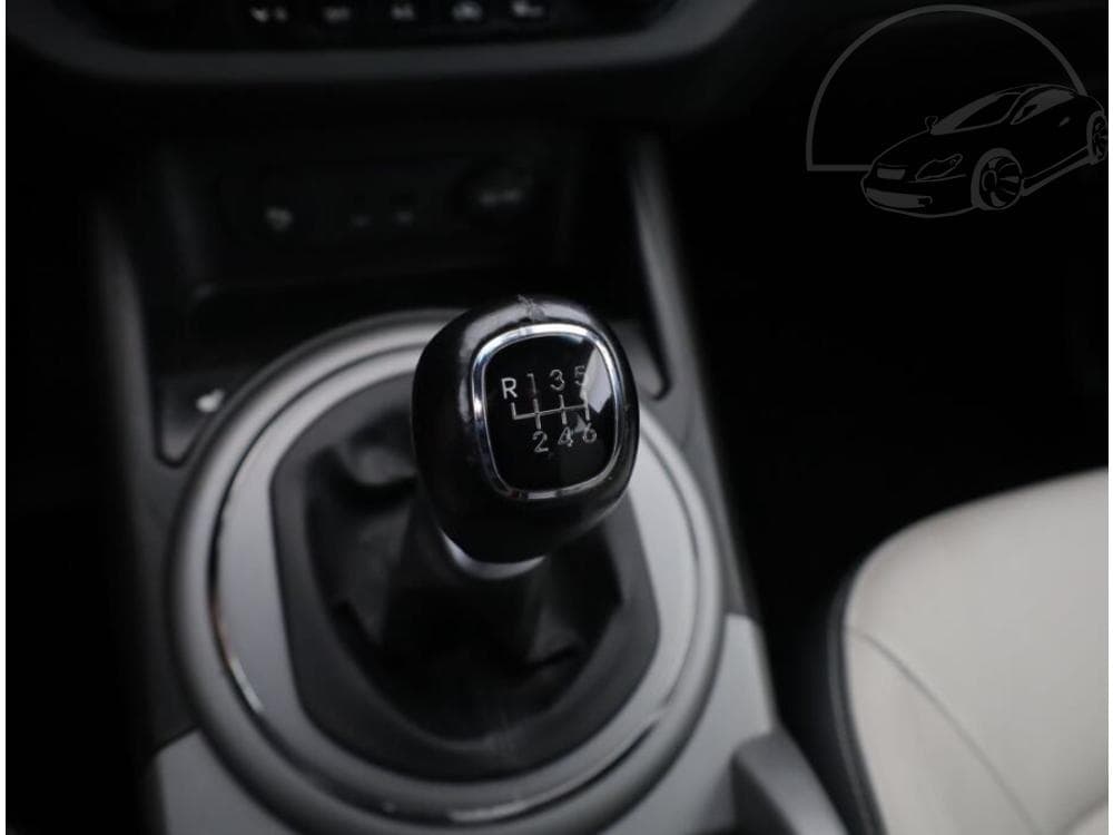 2015 Kia SPORTAGE - 12