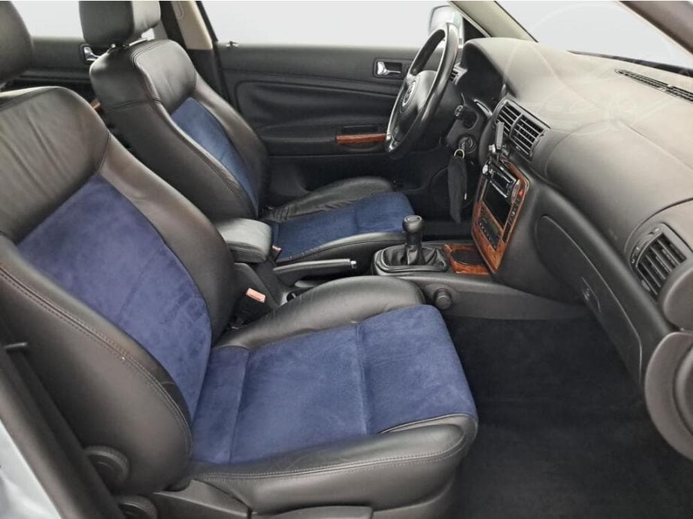 2002 Volkswagen PASSAT - 9