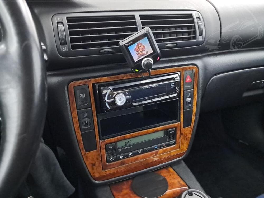 2002 Volkswagen PASSAT - 12