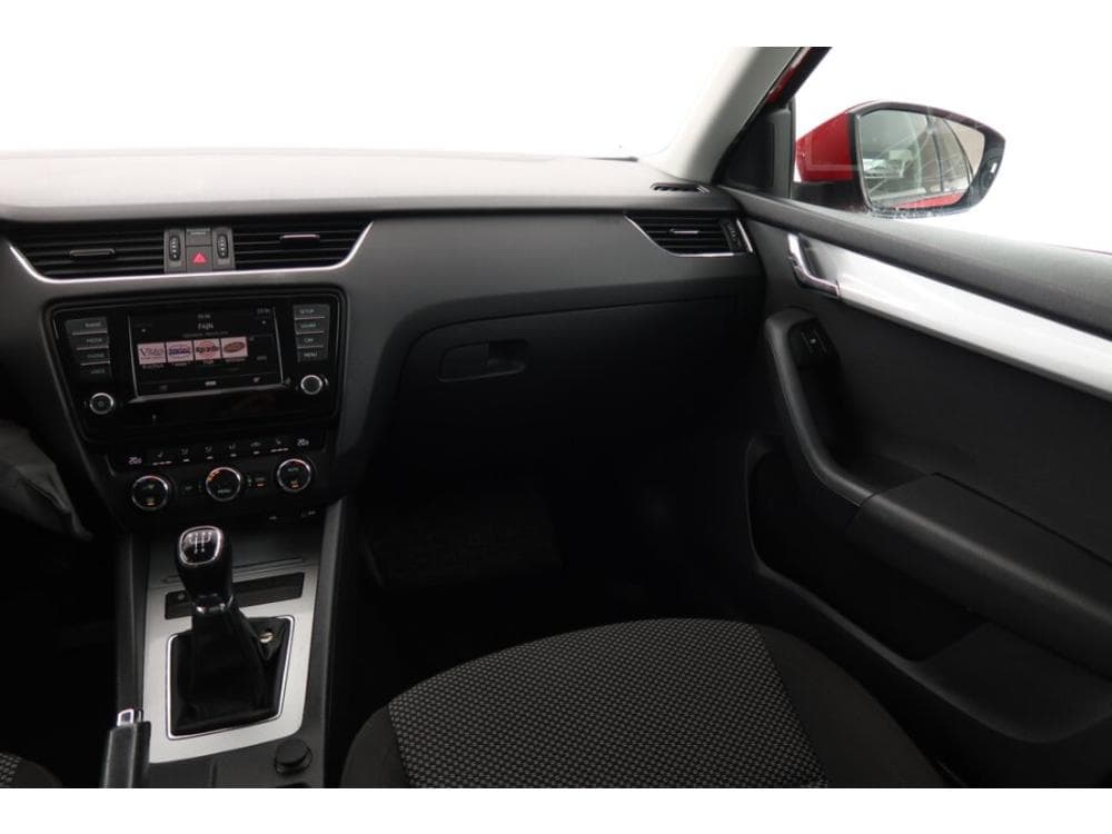 2016 Škoda OCTAVIA - 8