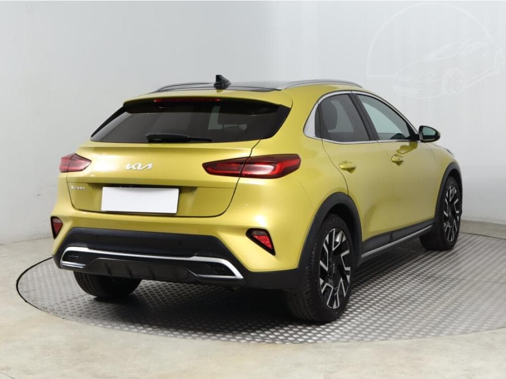 2023 Kia XCEED - 5