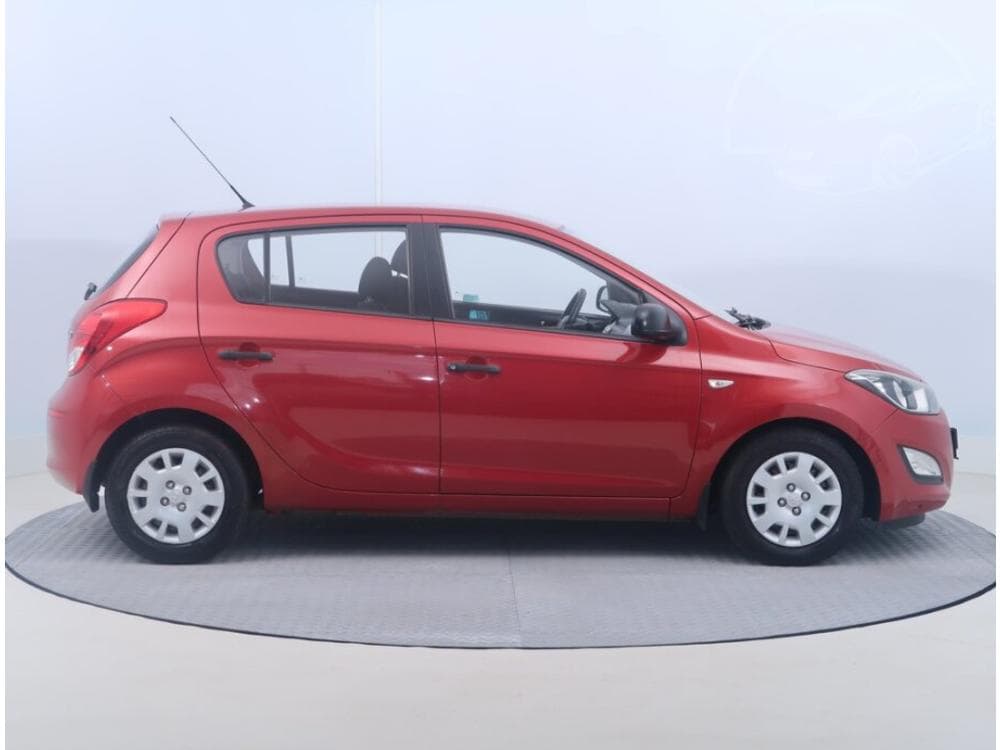 2012 Hyundai i20 - 6