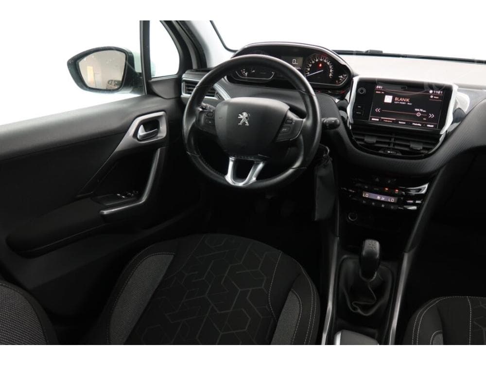 2017 Peugeot 2008 - 7