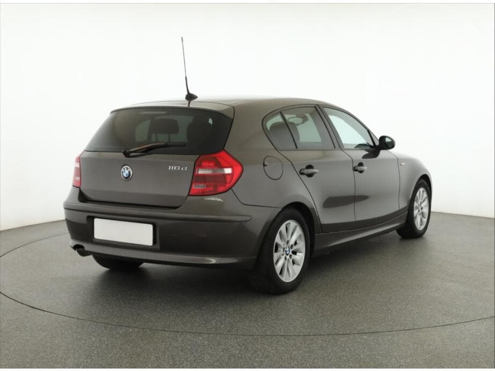 2009 BMW 1-SERIES - 5