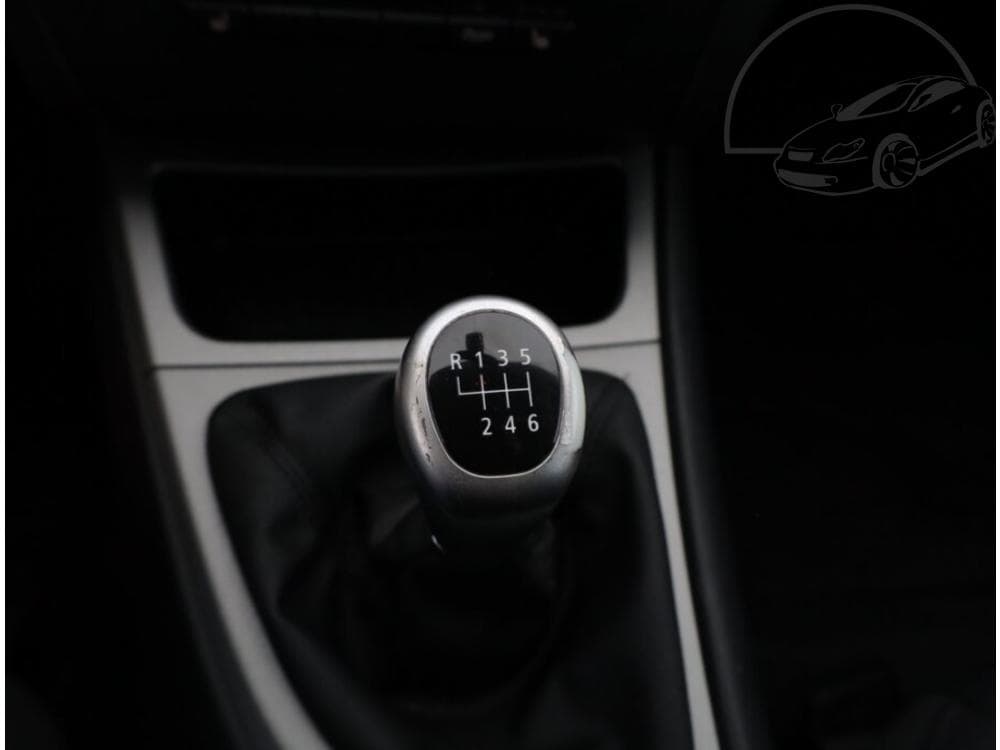 2009 BMW 1-SERIES - 12