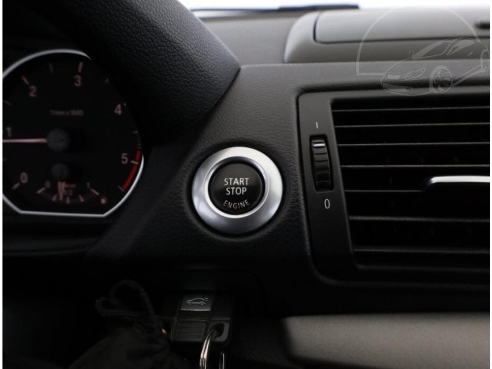 2009 BMW 1-SERIES - 14