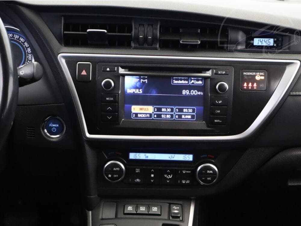 2013 Toyota AURIS - 10