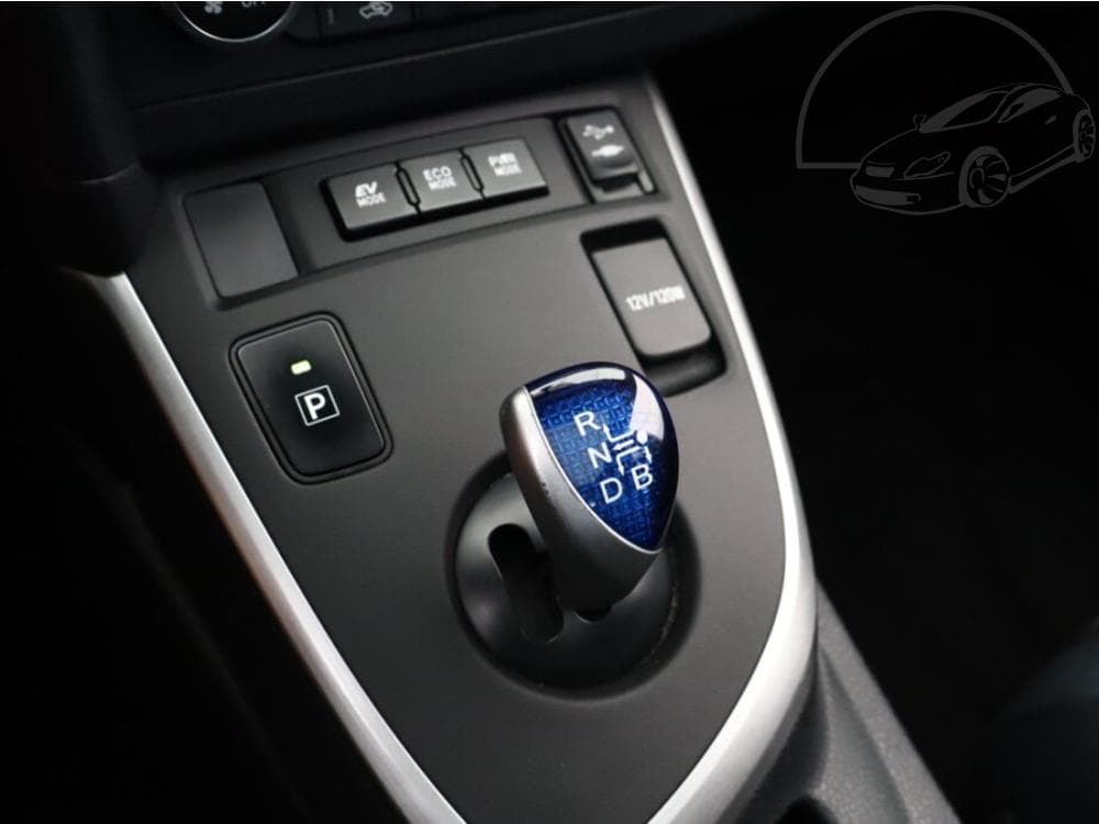 2013 Toyota AURIS - 11