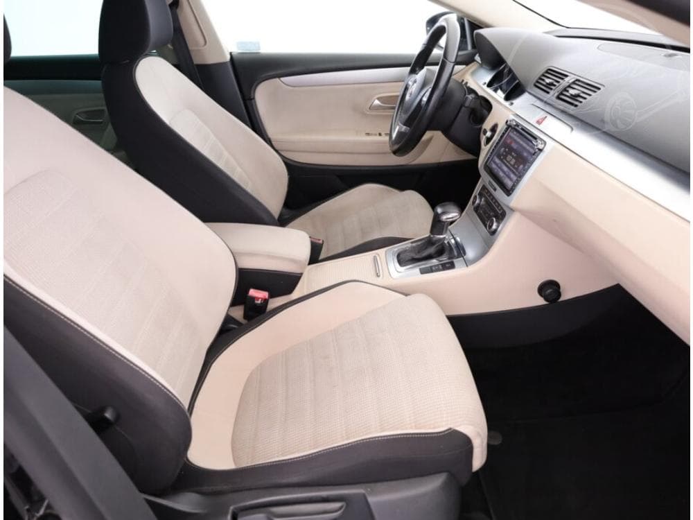 2008 Volkswagen PASSAT - 7