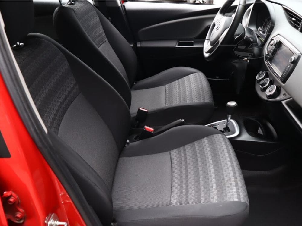 2017 Toyota YARIS - 7