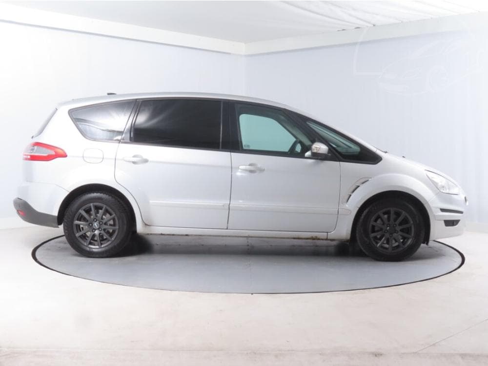 2011 Ford S-MAX - 6