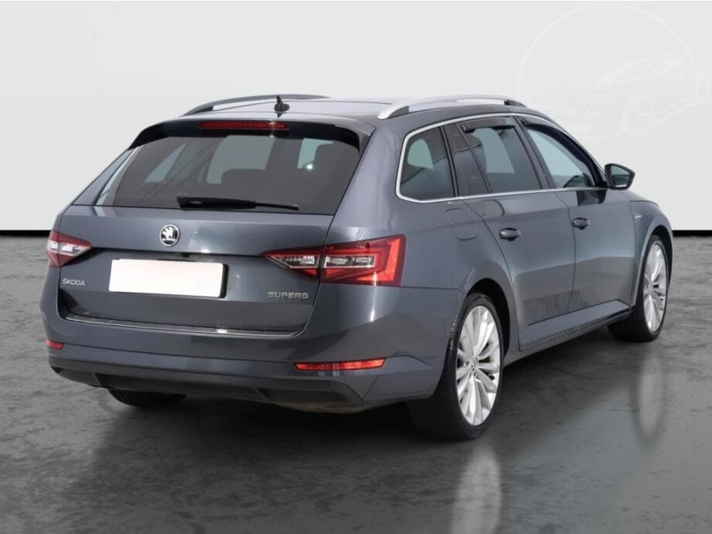 2016 Škoda SUPERB - 5