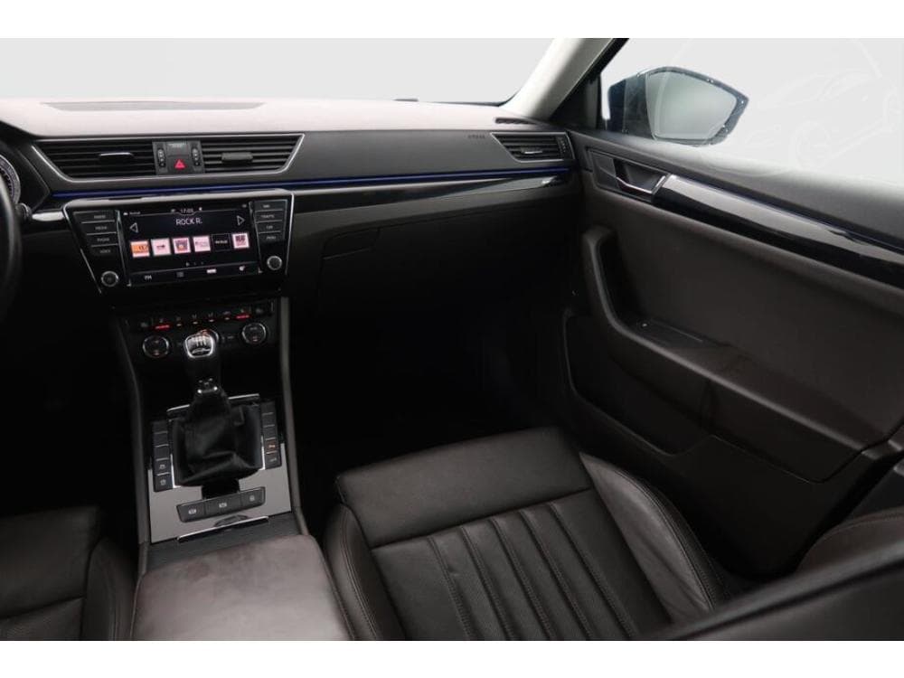 2016 Škoda SUPERB - 8