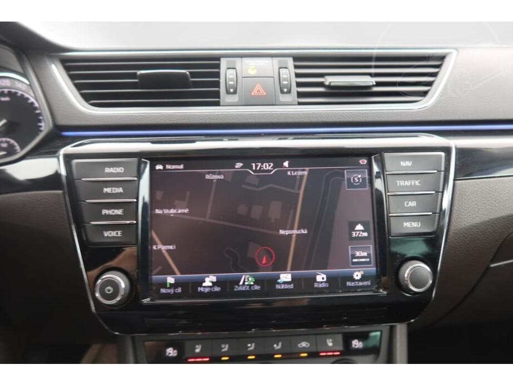 2016 Škoda SUPERB - 13