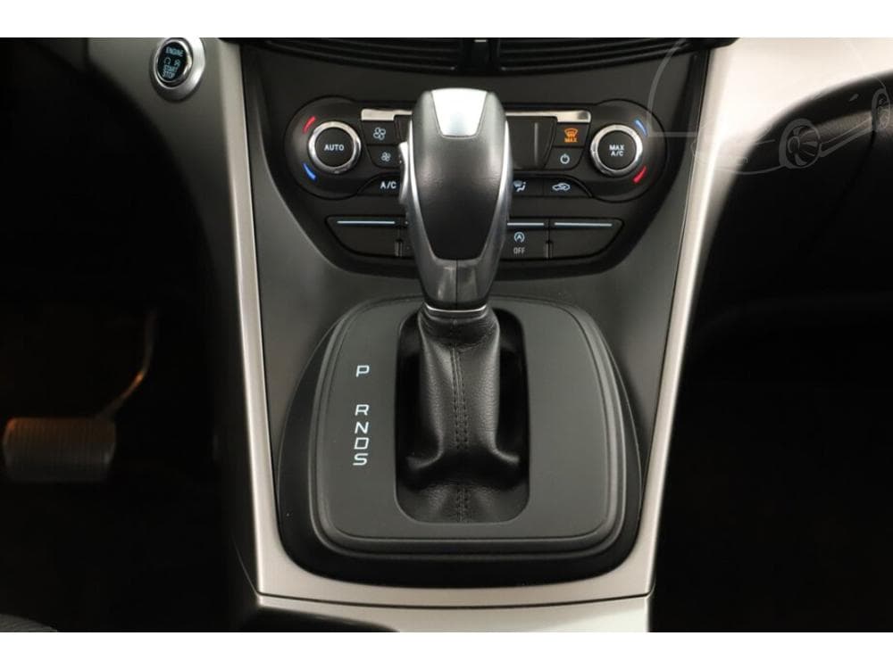 2016 Ford KUGA - 10
