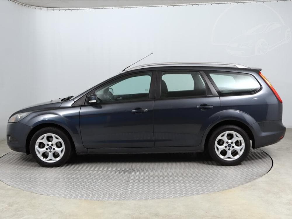 2010 Ford FOCUS - 3