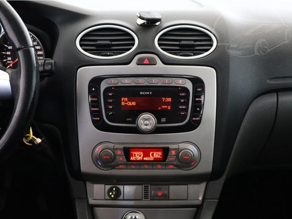 2010 Ford FOCUS - 9