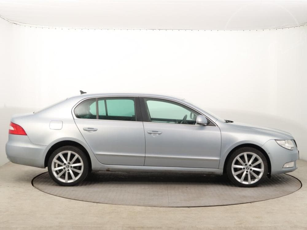 2012 Škoda SUPERB - 6
